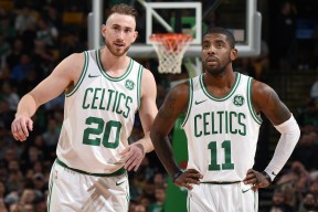 kaiyun网站-帕金斯短距离蝶泳爆发力惊艳全场，帕金斯运球