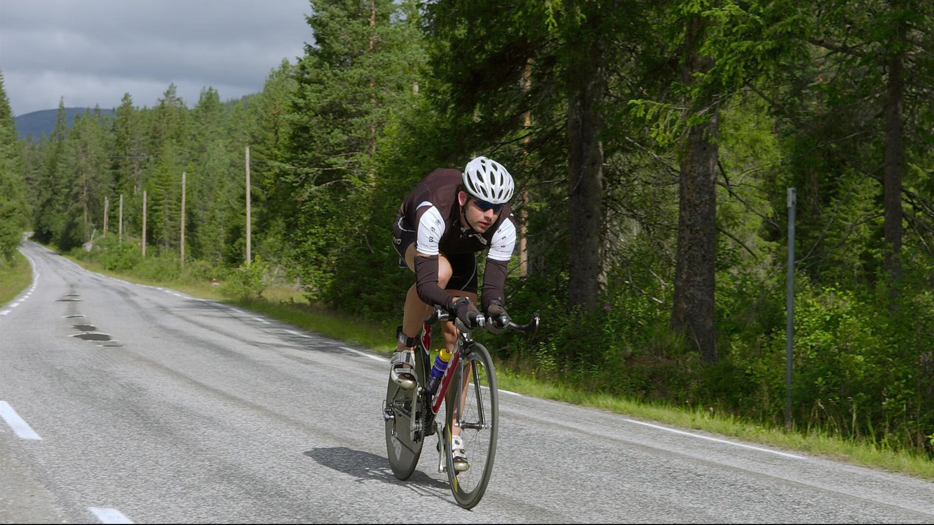 基层足球赛事影响力有限,足球比赛影响力